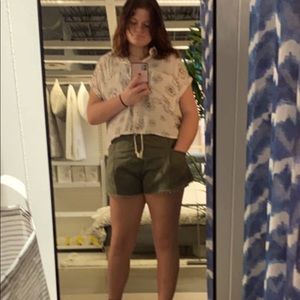 Meet your Posher, Ellie